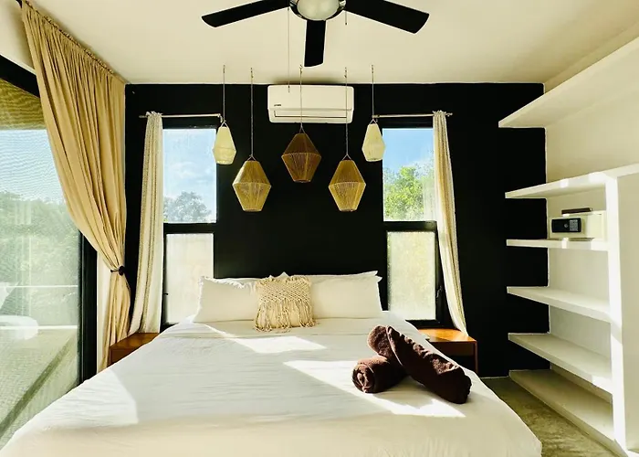 Starfit Boutique Beachclub, & Gym Included Hotel