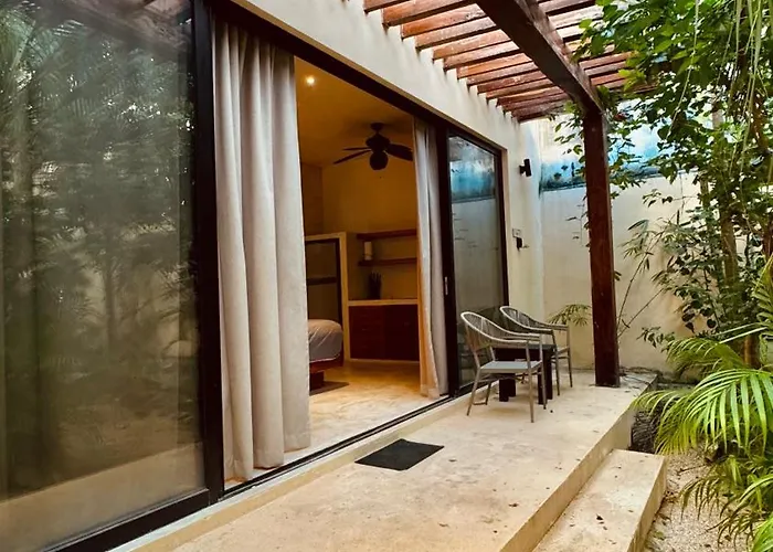 Starfit Boutique Beachclub, & Gym Included Hotel