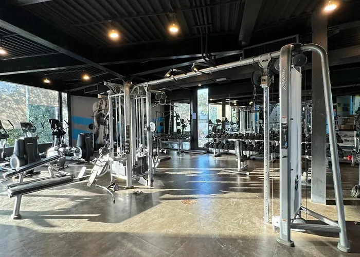 Starfit Boutique Beachclub, & Gym Included
