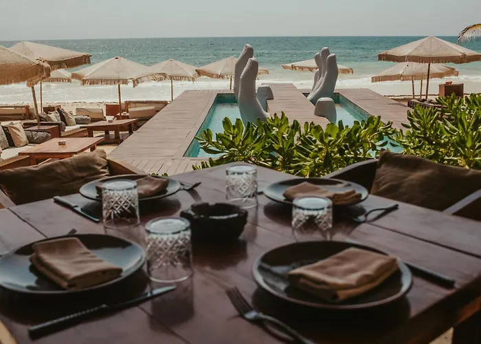 Starfit Boutique Beachclub, & Gym Included Hotel